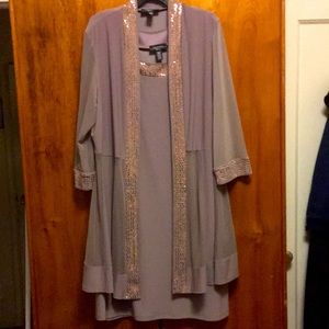 Two piece R&M Richards dress 18W, definitely Holiday/special occasions Wear!
